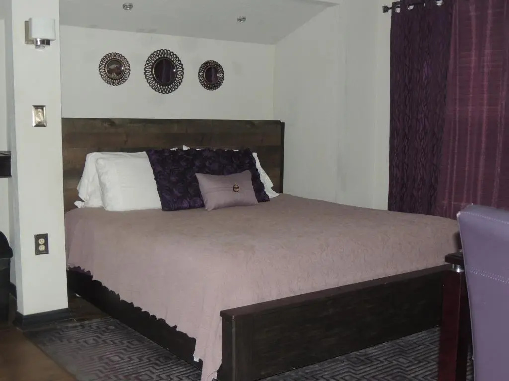 Standard Double room with garden view (full double bed)