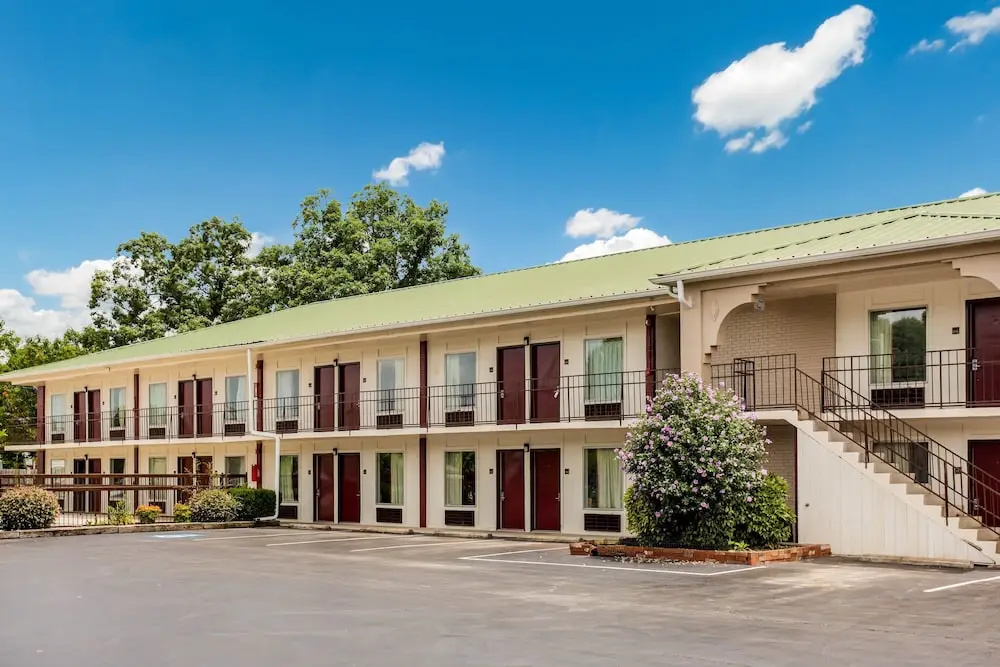 Motel 6 Monteagle TN