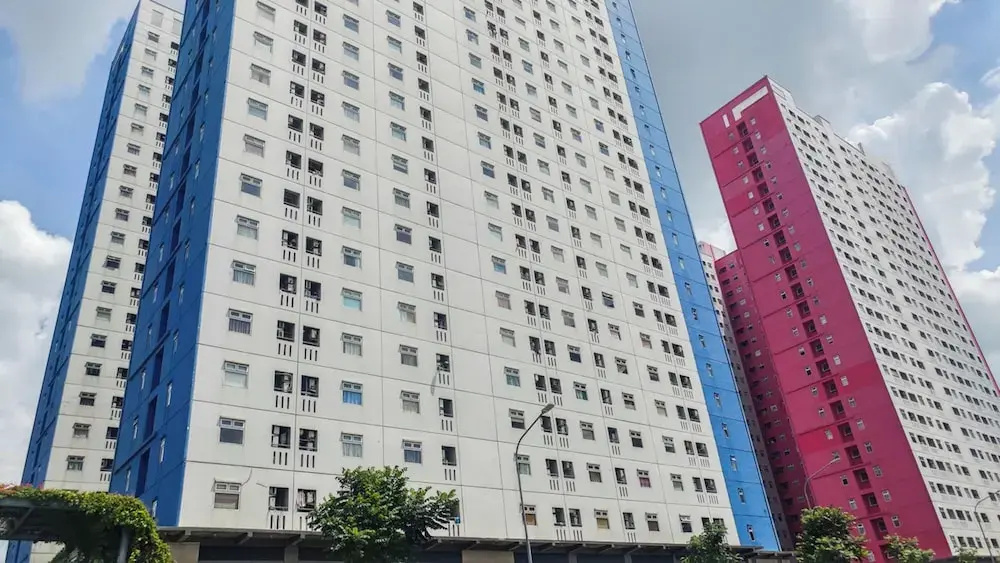 Comfort And Big 1Br At Green Pramuka City Apartment