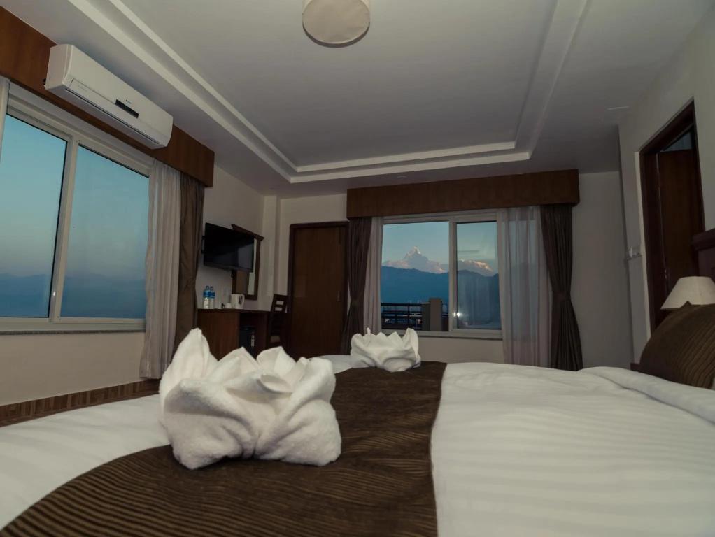 Deluxe Double room with balcony (full double bed)
