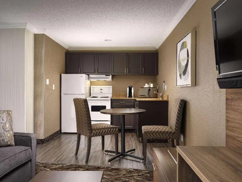 Best Western Plus Carlton Plaza Hotel - Chambres