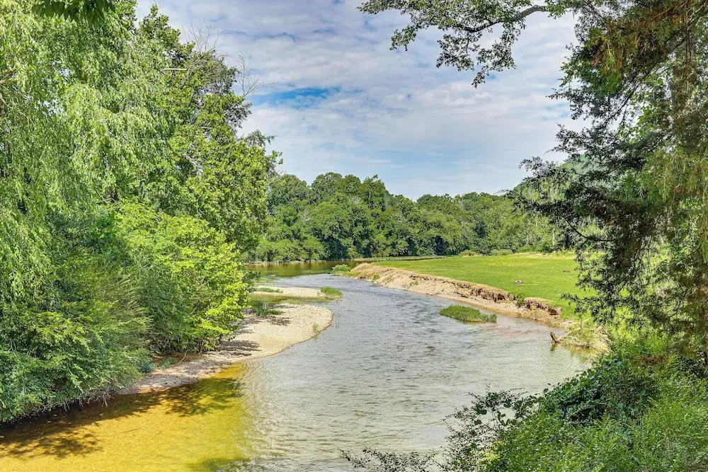 Family Tradition Glenwood Cabin w/ River Access!