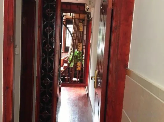Tongli Jinshuilou Hostel