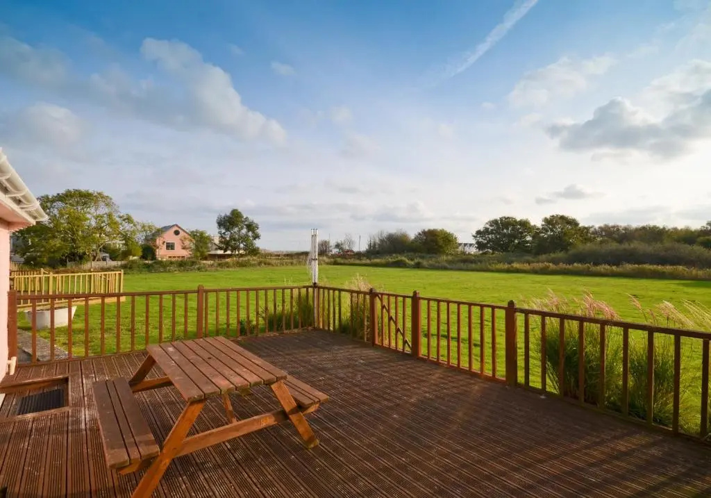 18 Tollgate Cottages