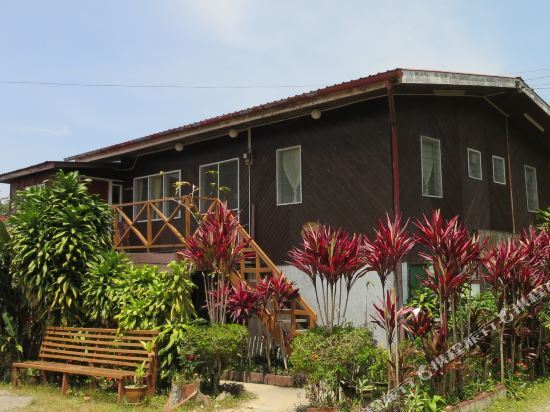 Mile 36 Lodge