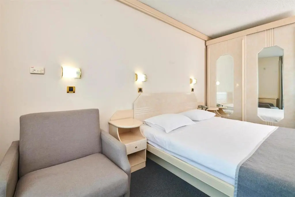 Hotel Gran Vista Plava Laguna - Chambres