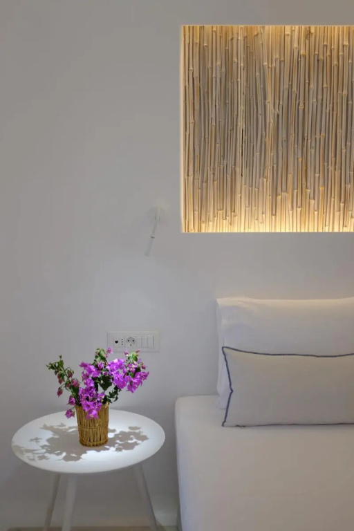Standard Double room with balcony (full double bed)