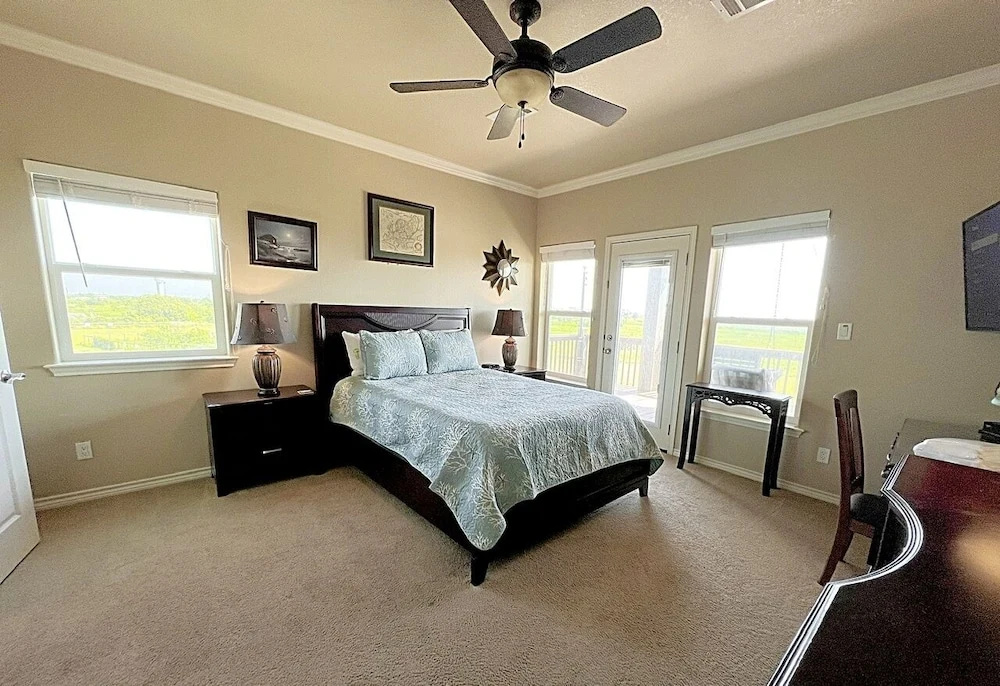 Belle Vue 3 Bedroom Home by Redawning