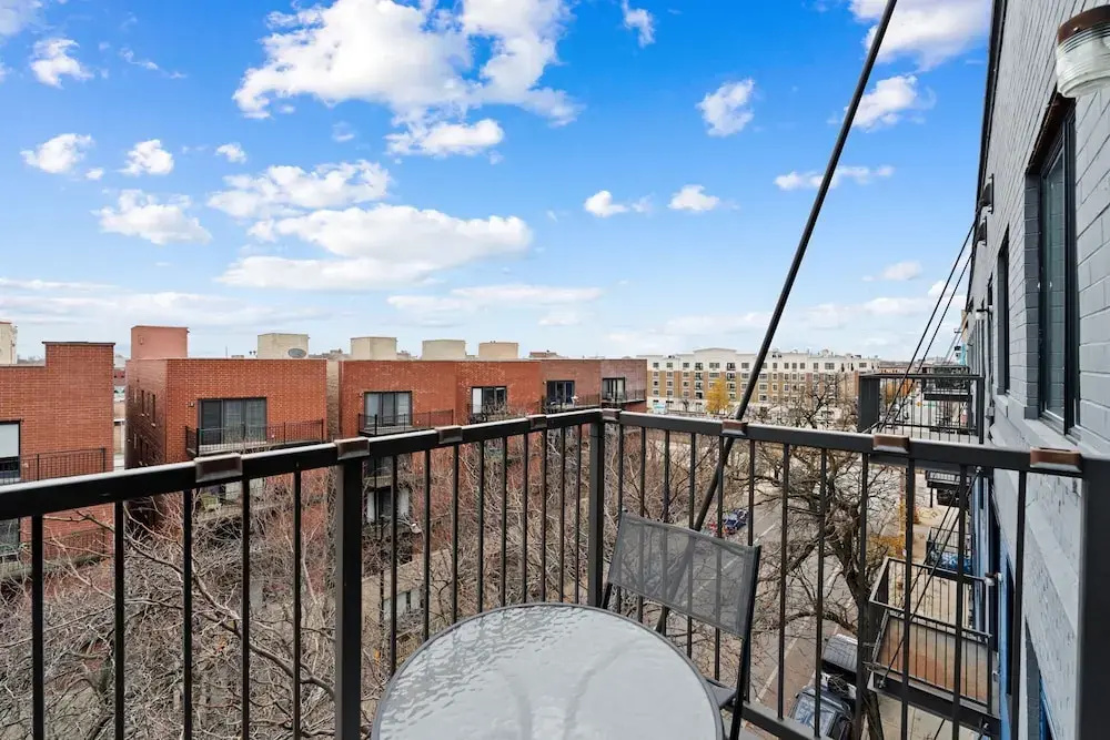 Modern 3BR Near McCormick & South Loop
