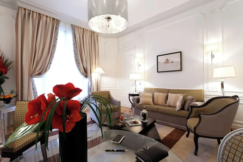 Deluxe Junior Suite room photo 1