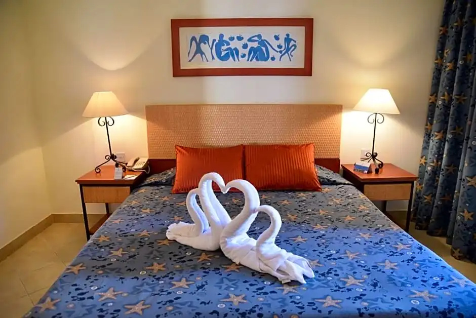 Marina Plaza Hotel, Tala Bay - Chambres