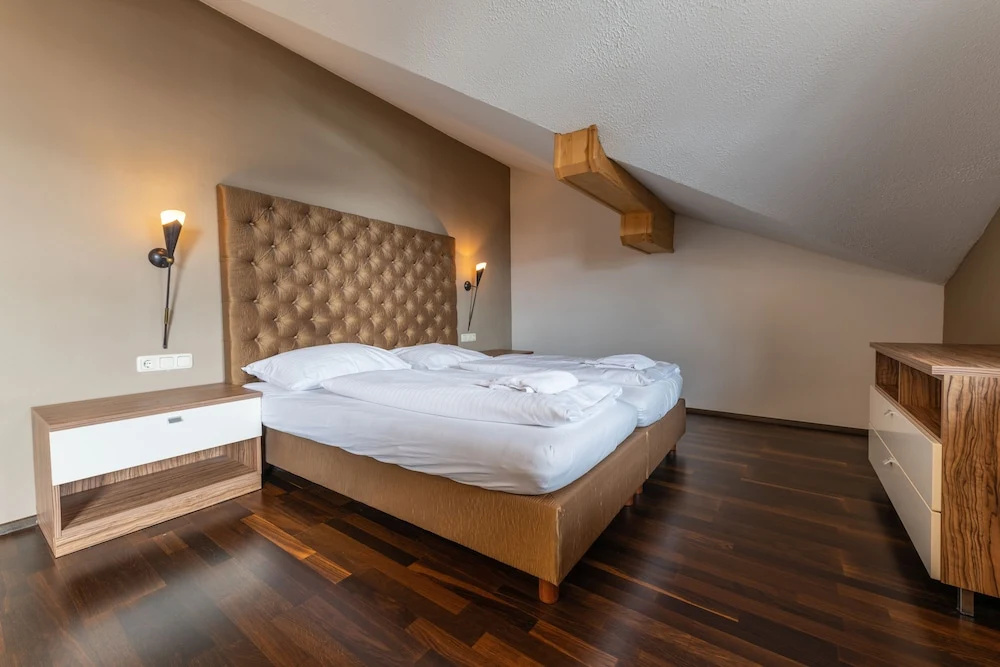 Hotel Rothirsch by Skinetworks - Chambres