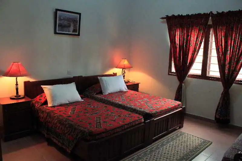 Coconut Grove Beach Resort - Chambres