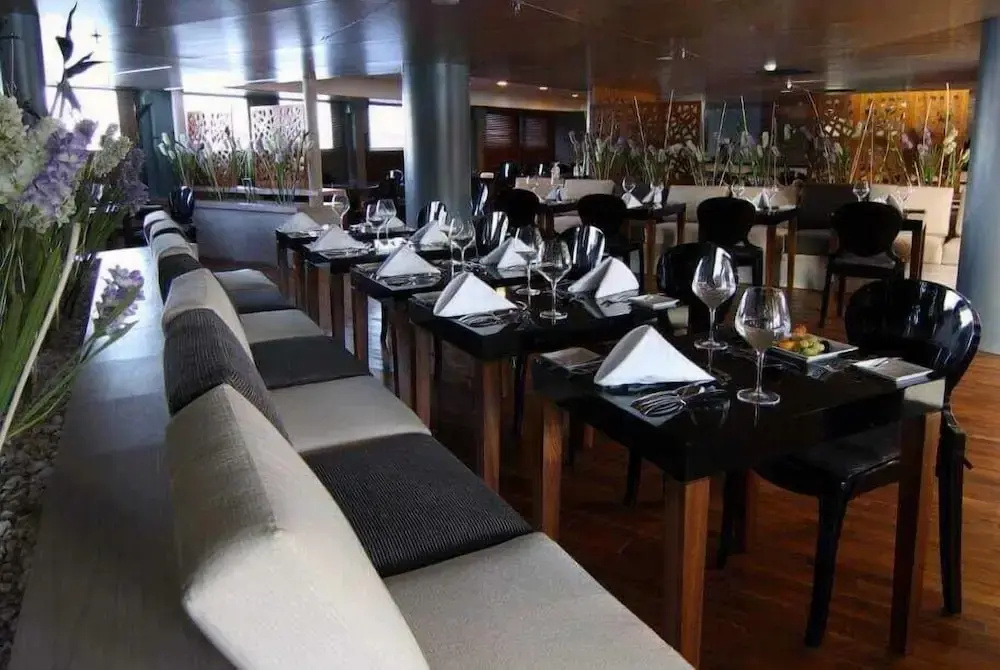 Le Fayan Nile Cruise - Till 17-9 Sat From Luxor for 4&7 Nights Wed From Aswan for 3&7 Nights - 18-9 to 20-11 Thu from Luxor for 4&7 Nights Mon From Aswan for 3&7 Nights - 22-12 Mon from Luxor for 4&7 Nights Fri From Aswan - фото 19
