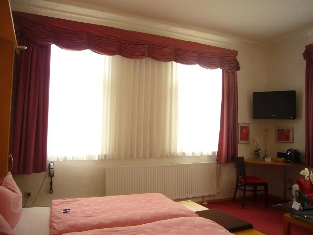 Hotel Deutsches Haus - Chambres