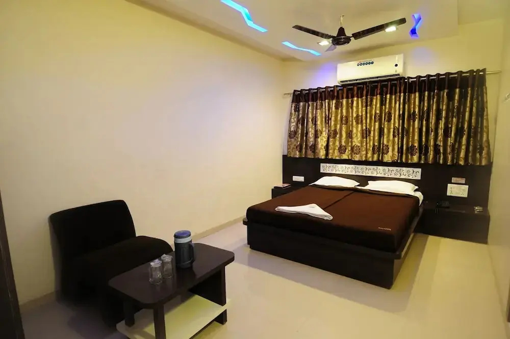 hotel skylawn surat - Chambres