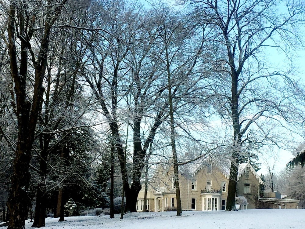 Westover Inn - фото 21