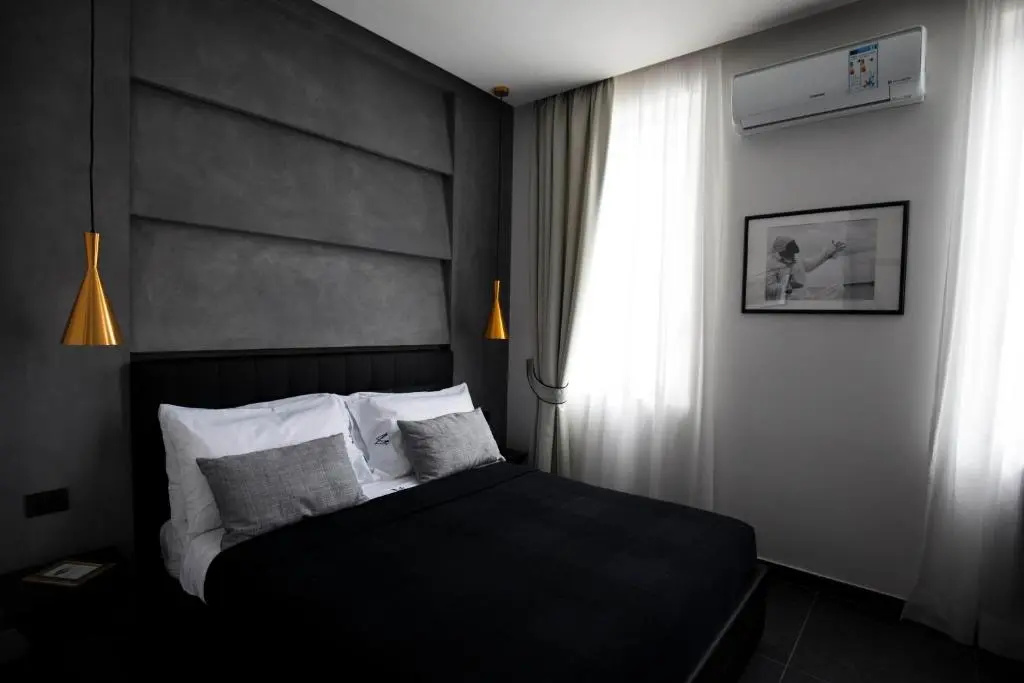 Economy room