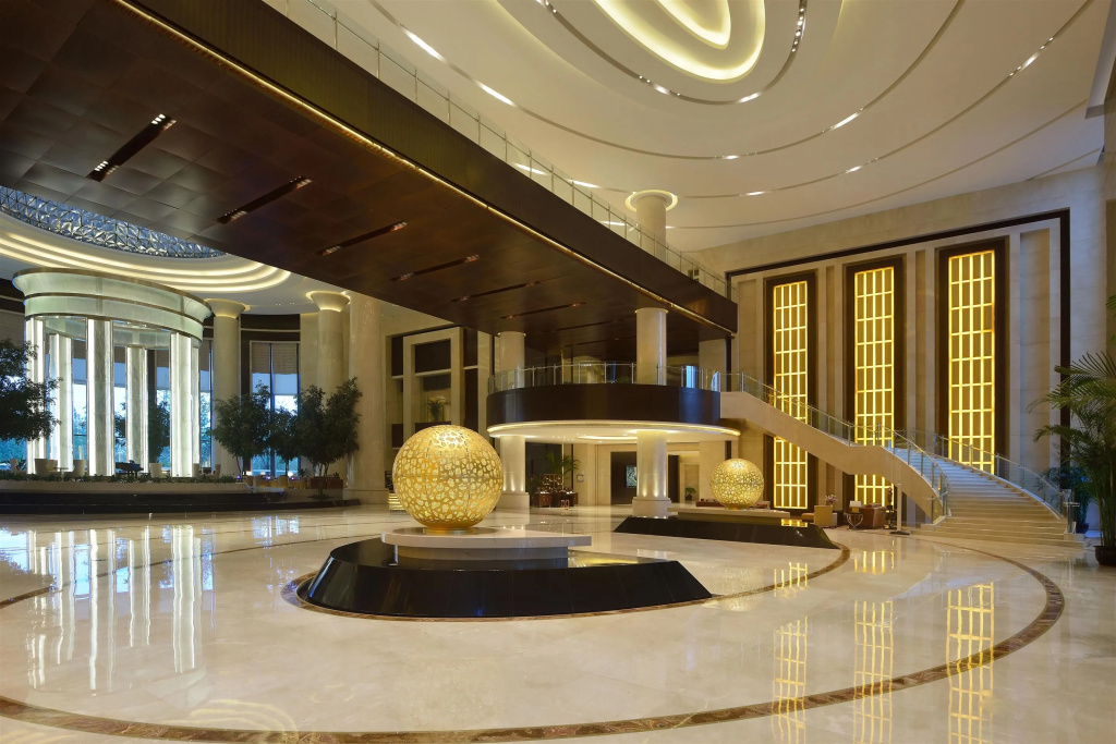 Lobby & Reception