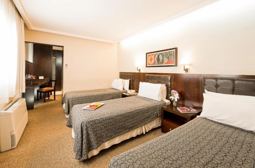 Standard Triple room