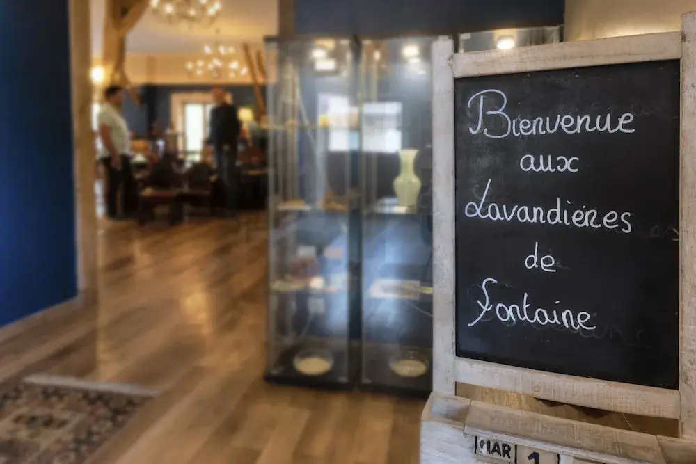 Voir la photo 2 — Les Lavandières de Fontaine - B