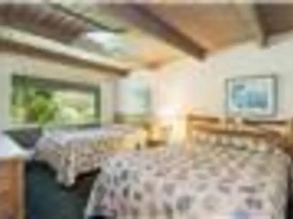 Pali Ke Kua 203 by RedAwning