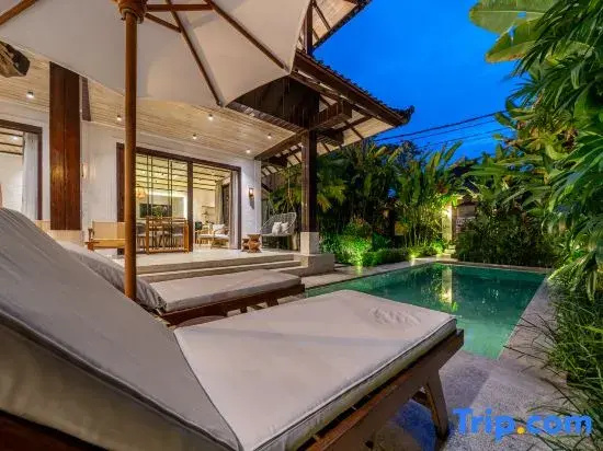 Putri Salju by EVDEkimi - 2BR villa with Private Pool and Garden
