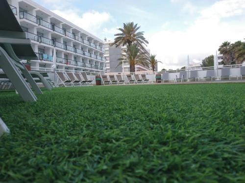 Apartamentos Es Cañe