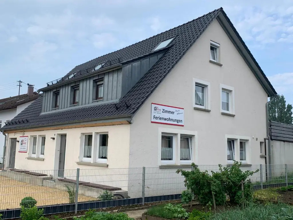 Haag Ferienwohnungen von "Small" bis "XL" für max 10 Personen und 6 Schlafzimmern