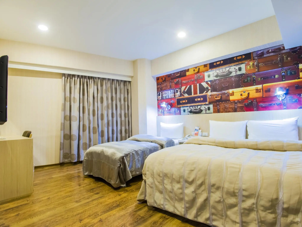 Standard Triple room