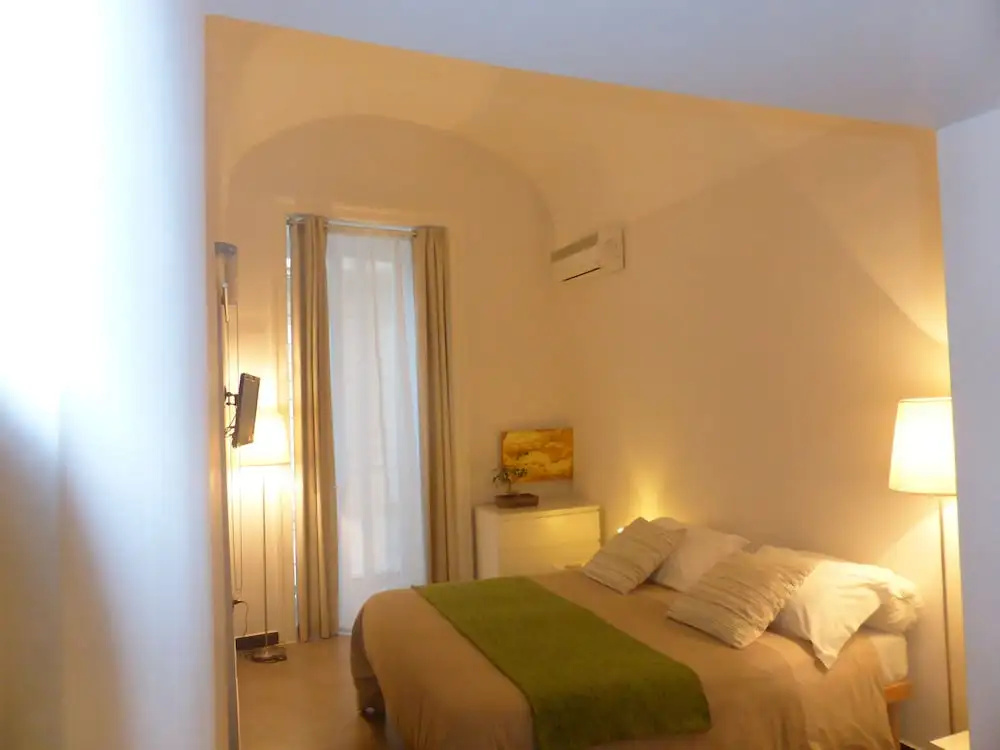 Standard Triple room with balcony