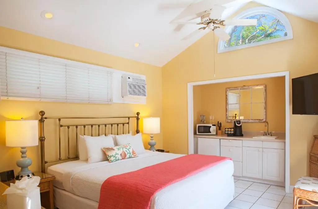 Double Junior Suite (full double bed)