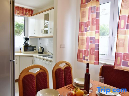Apartment in fishing village near Umag