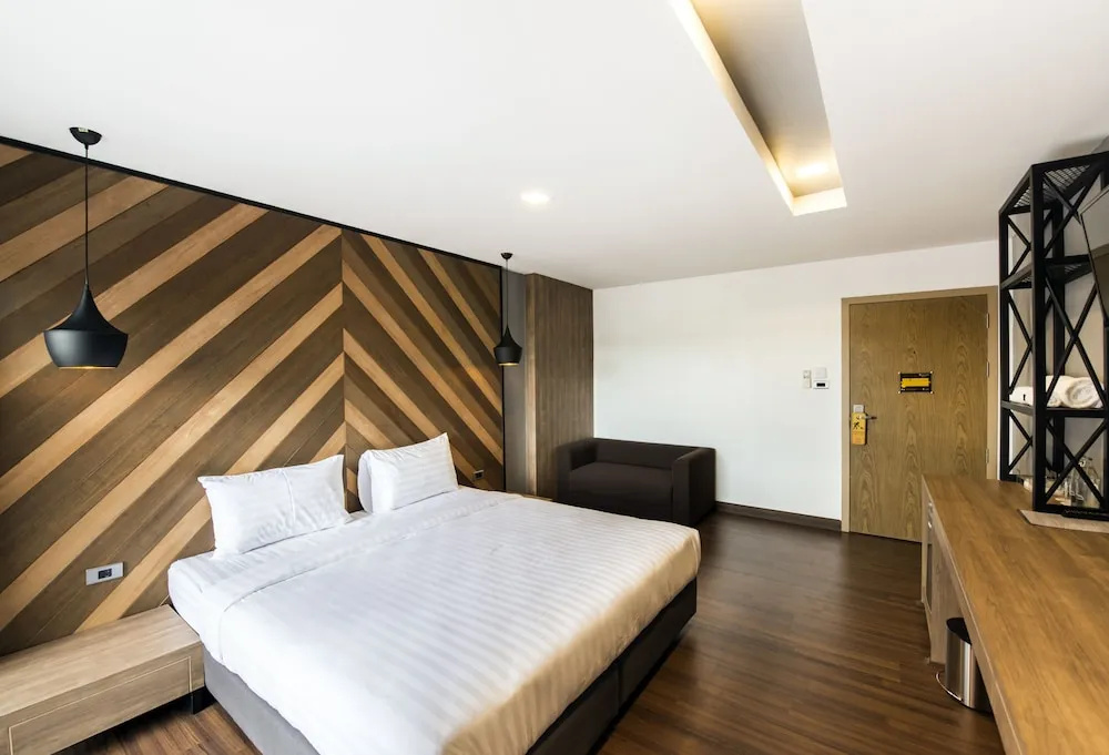 Standard Double room (full double bed)
