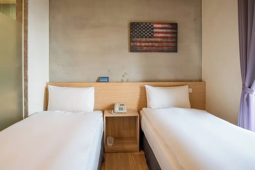Superior Double room with balcony (twin beds)