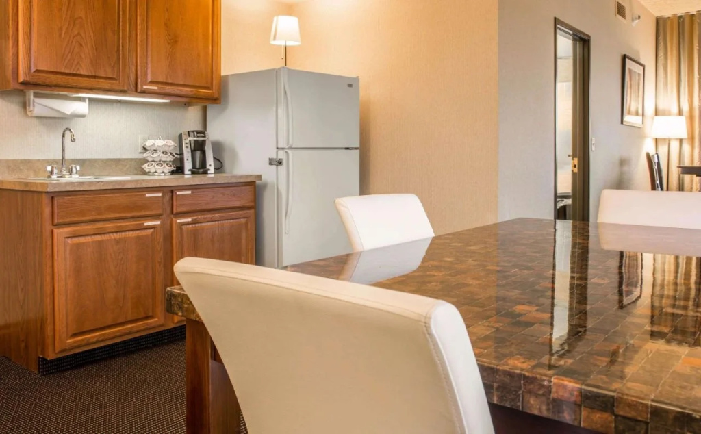 Shoreline Inn & Conference Center, an Ascend Collection Hotel - Général