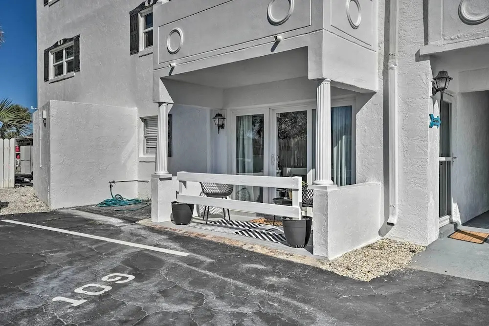 Oceanside Ormond Beach Condo, Steps to Shore!