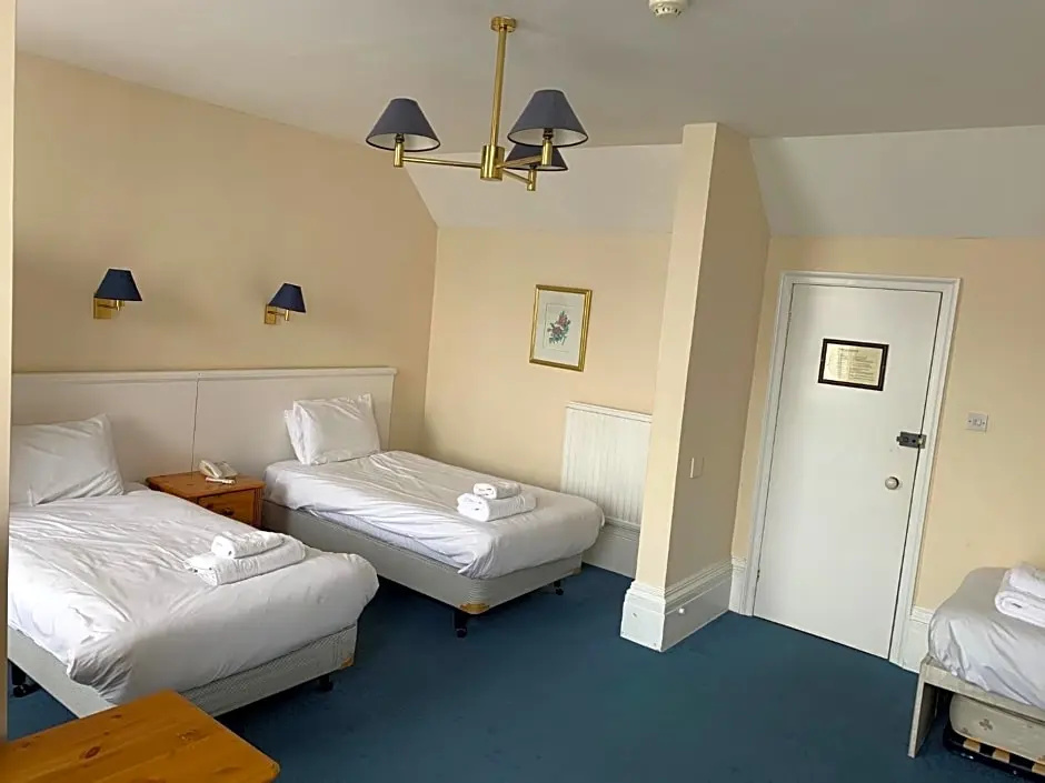 Yelf's Hotel — 6