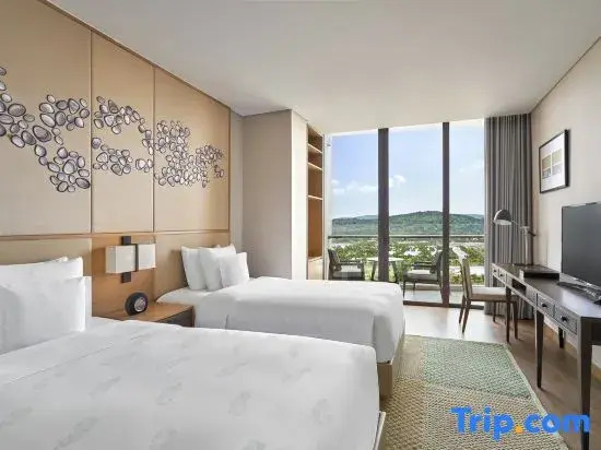 Intercontinental Phu Quoc Long Beach Resort