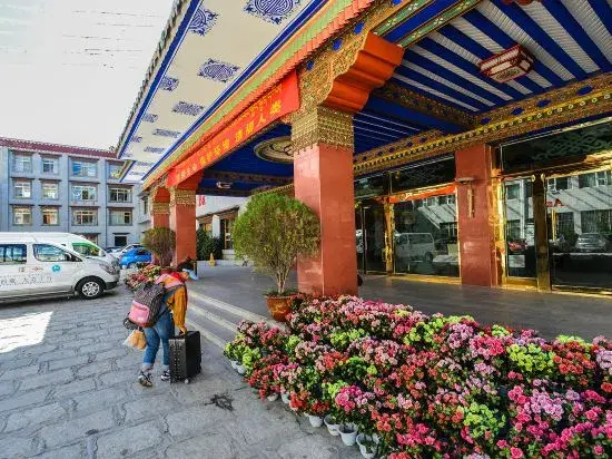 Gangjian Hotel by null