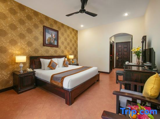Sea Lion Beach Resort & Spa