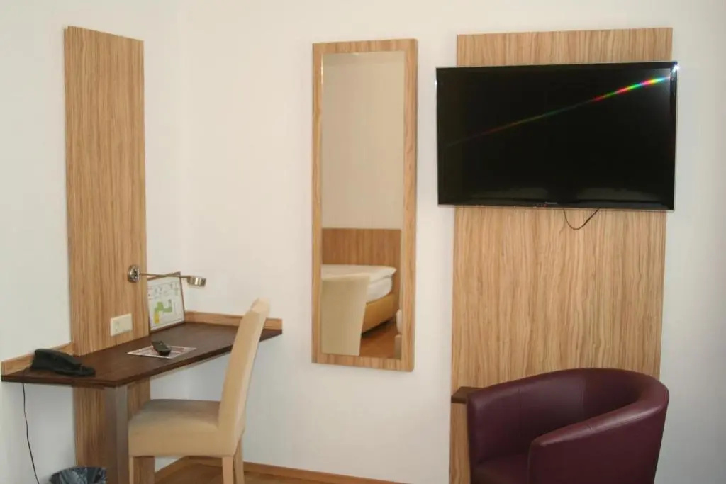 Gasthaus Hotel Backmulde - Chambres