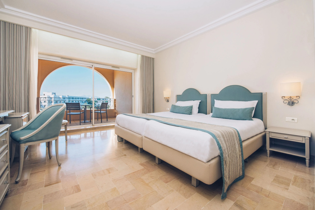 Iberostar Waves Averroes — 5