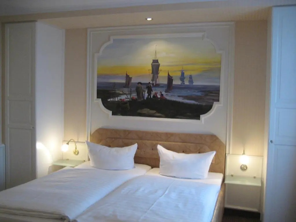 Standard Double room (full double bed)
