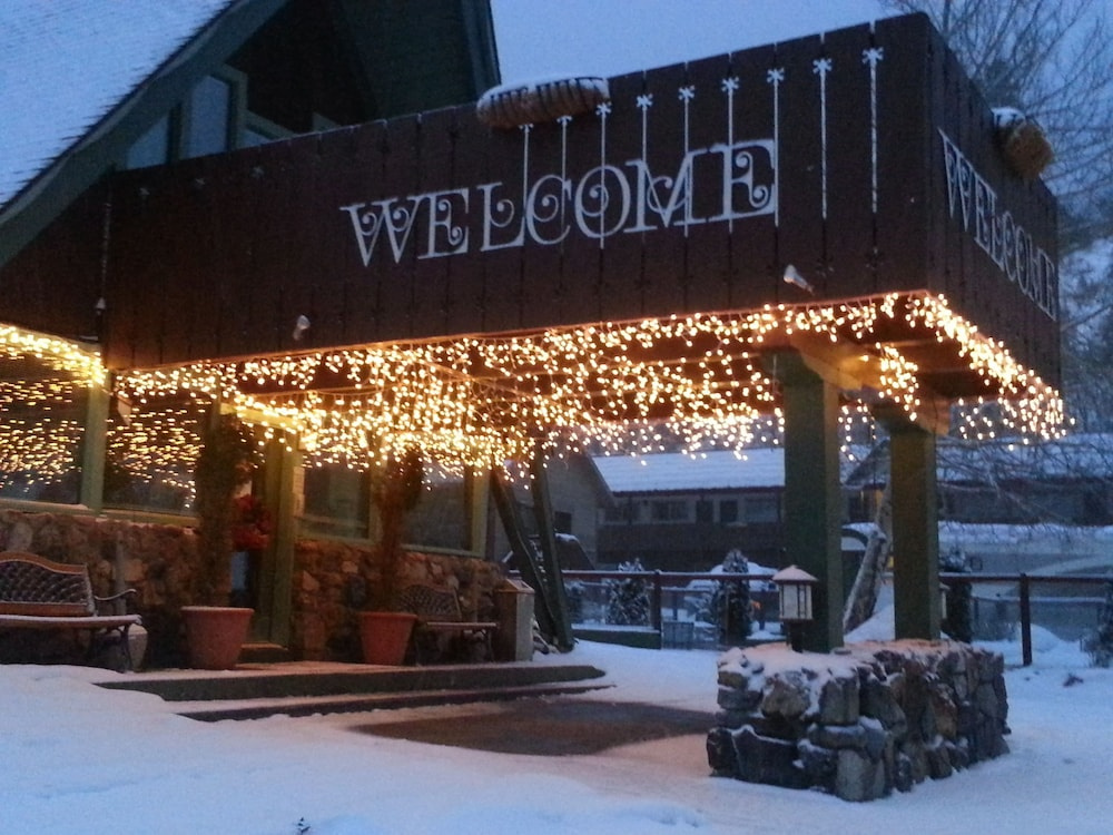 Best Western Plus Twin Peaks Lodge & Hot Springs