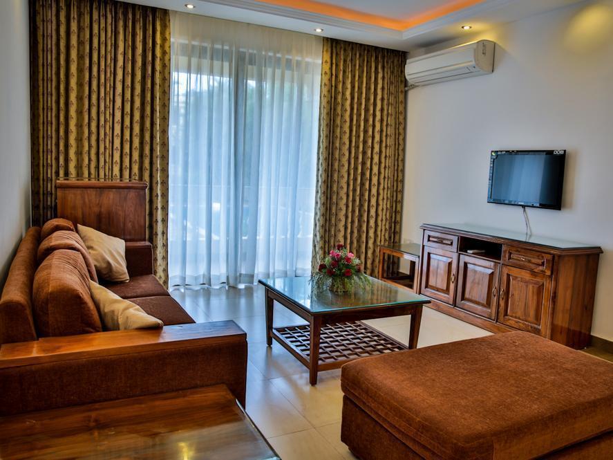 De Mandarin Beach Resort Suites & Villas