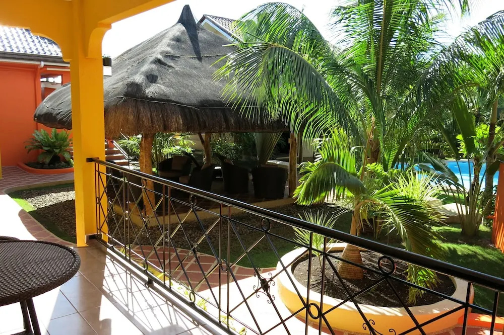 Alona's Coral Garden Resort - Chambres