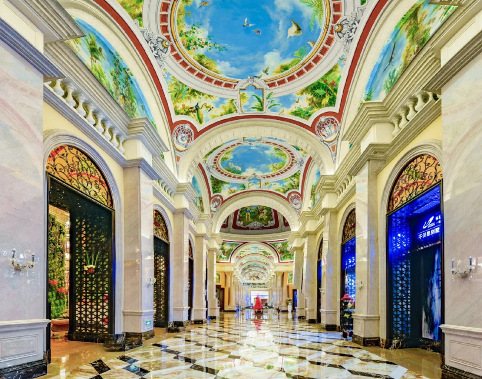 Lobby & Reception