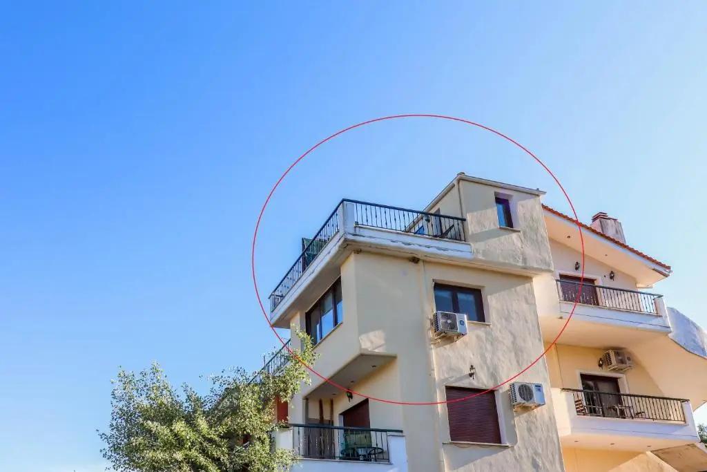 Studio Acropolis Serres Next to Center