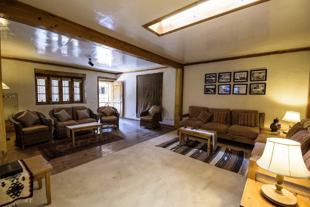 Serena Shigar Fort - Général